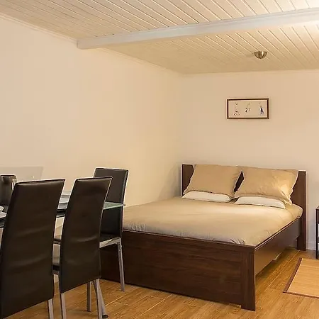 Bica Flat Adamastor Lisbon